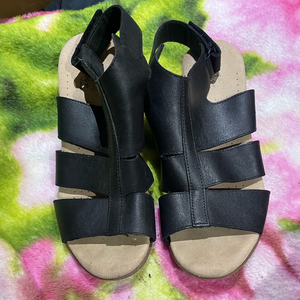 🎈CLARKS Ultimate Comfort Collection Sandals🎈